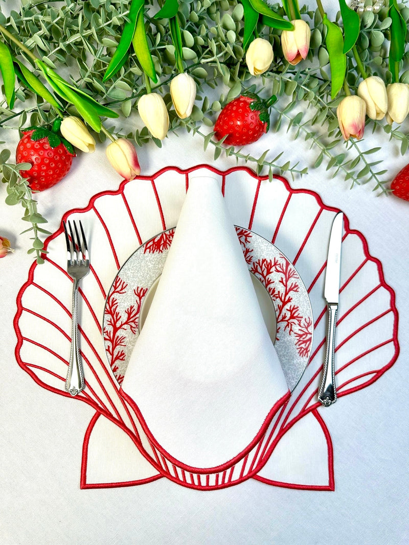 Concha Napkins Ivory w/ Red Trim Combo: 4 Placemats + 4 Napkins