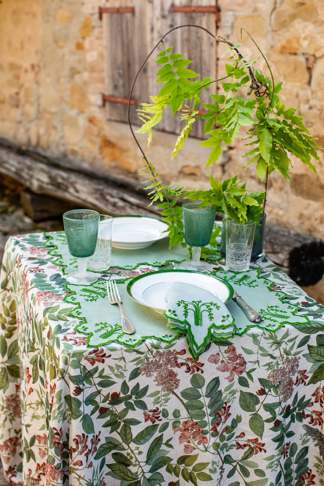 Valentina Spillproof Linen Placemats- Blue w/ Green Trim (Set of 4)