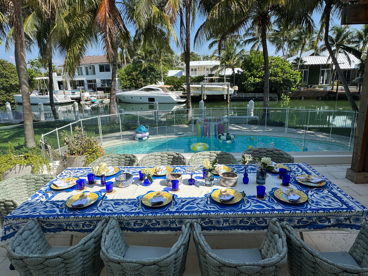 Isabella Royal Blue/White Bundle (4 Placemats + 4 Napkins)
