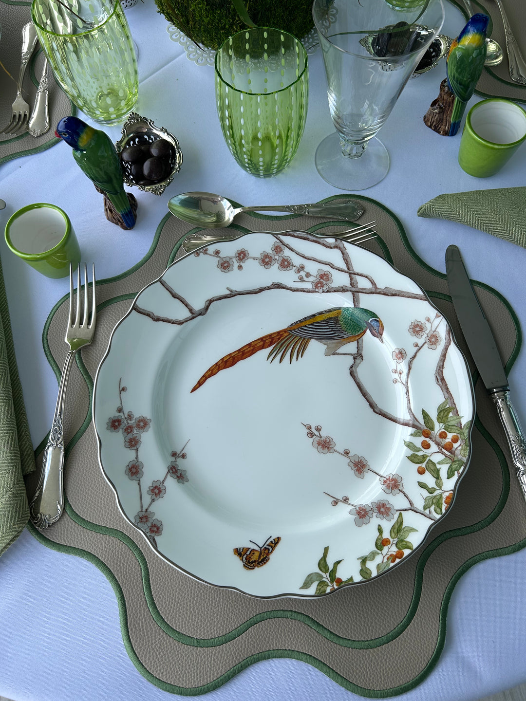Isabella Beige w/ Green Trim Spillproof Placemats (Set of 4)
