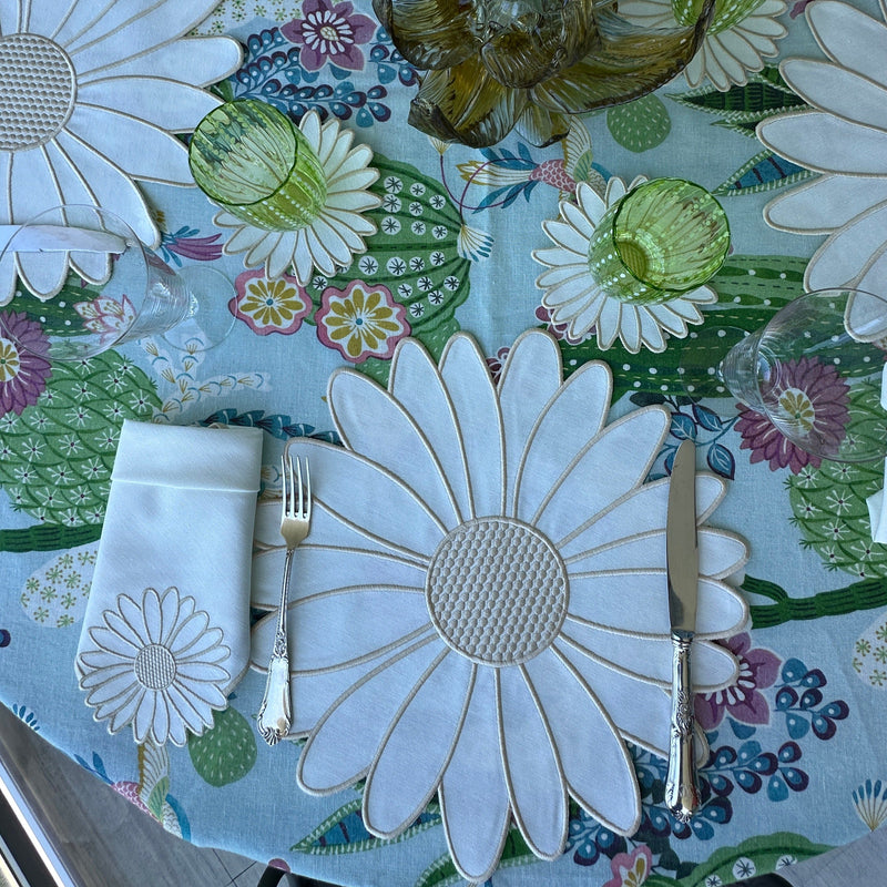 Flor Ivory Napkins (Set of 4)