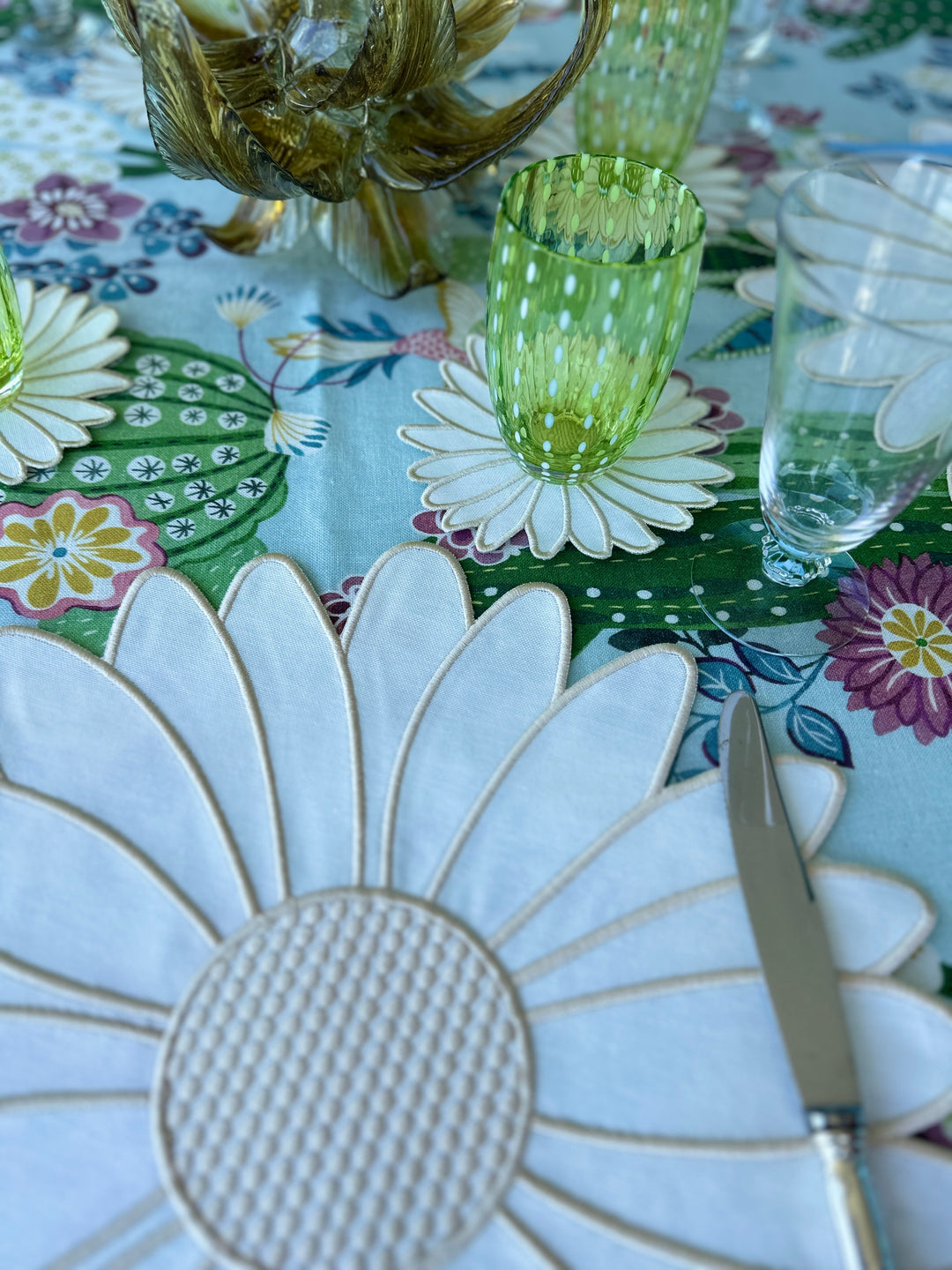🌸 Flor Ivory Bundle (4 Placemats, 4 Napkins, 4 Coasters)