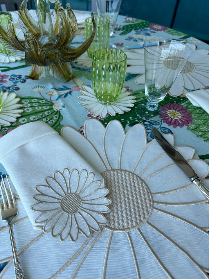 🌸 Flor Ivory Bundle (4 Placemats, 4 Napkins, 4 Coasters)