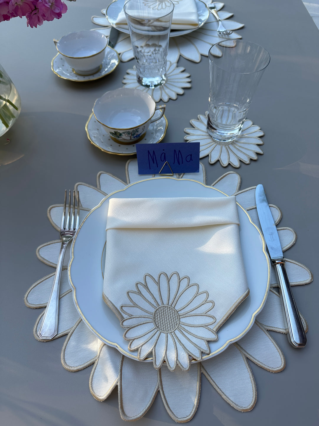 🌸 Flor Ivory Bundle (4 Placemats, 4 Napkins, 4 Coasters)