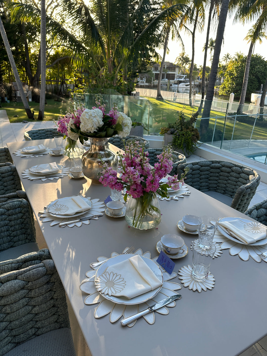 🌸 Flor Ivory Bundle (4 Placemats, 4 Napkins, 4 Coasters)