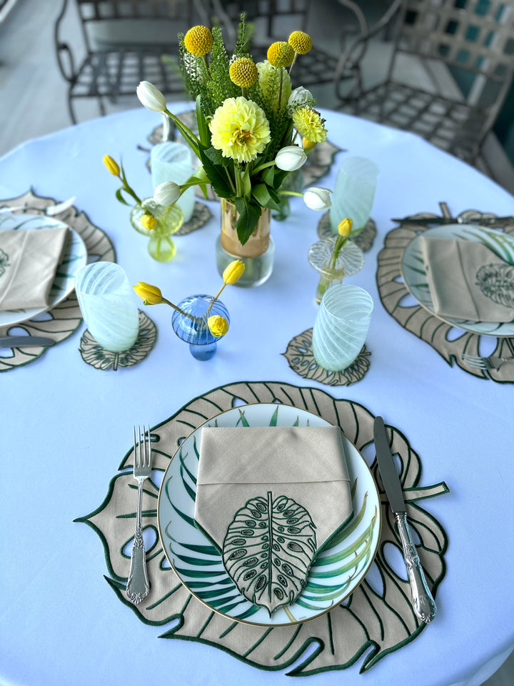 Hojas Placemats Beige w/ Green Trim (Set of 4)