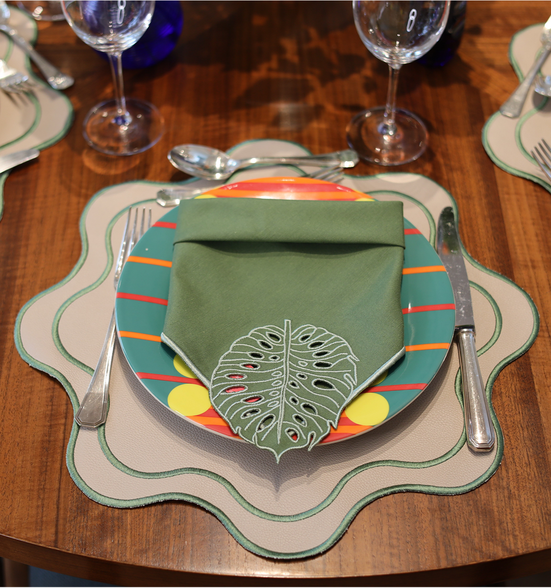 Isabella Beige w/ Green Trim Spillproof Placemats (Set of 4)