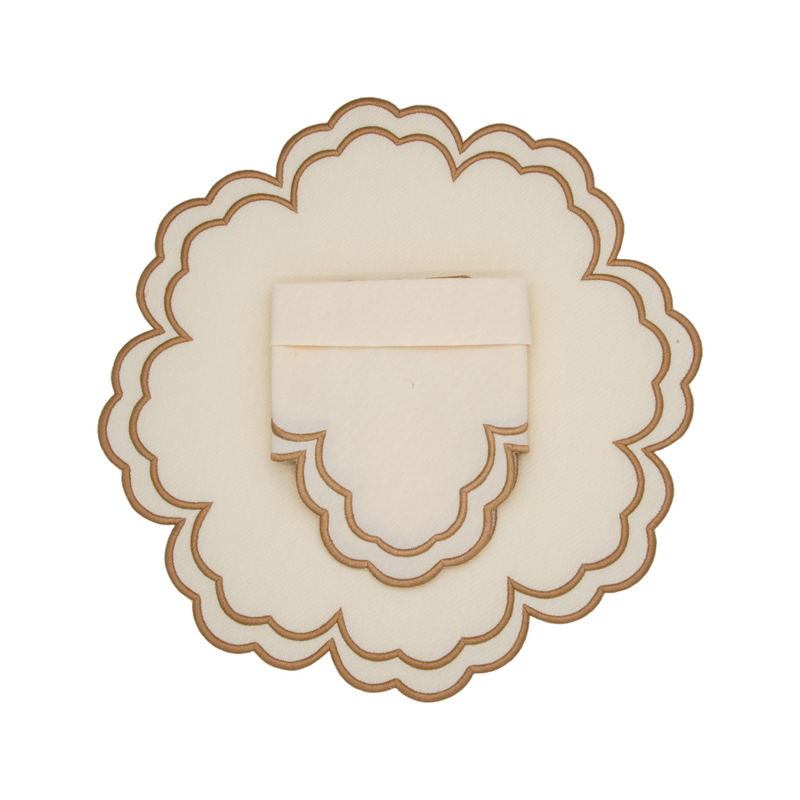 Leni Ivory w/ Champagne Trim Combo (4 Placemats + 4 Napkins)