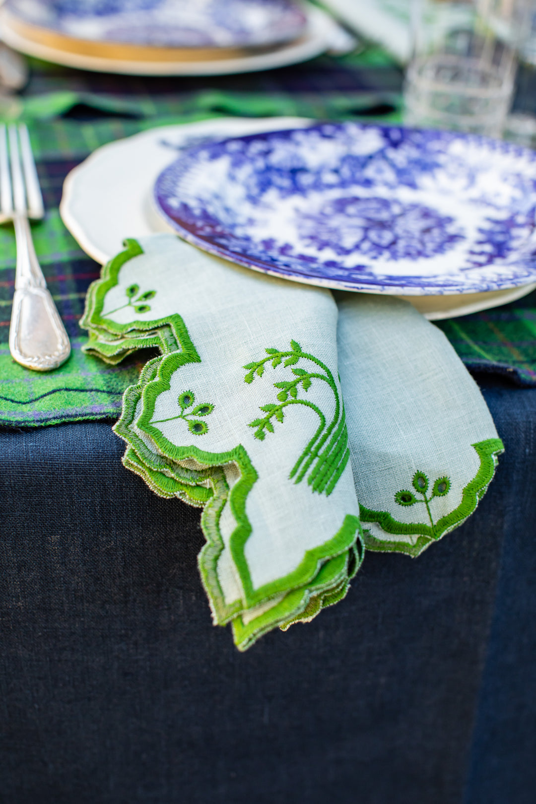Valentina Spillproof Linen Placemats- Blue w/ Green Trim (Set of 4)