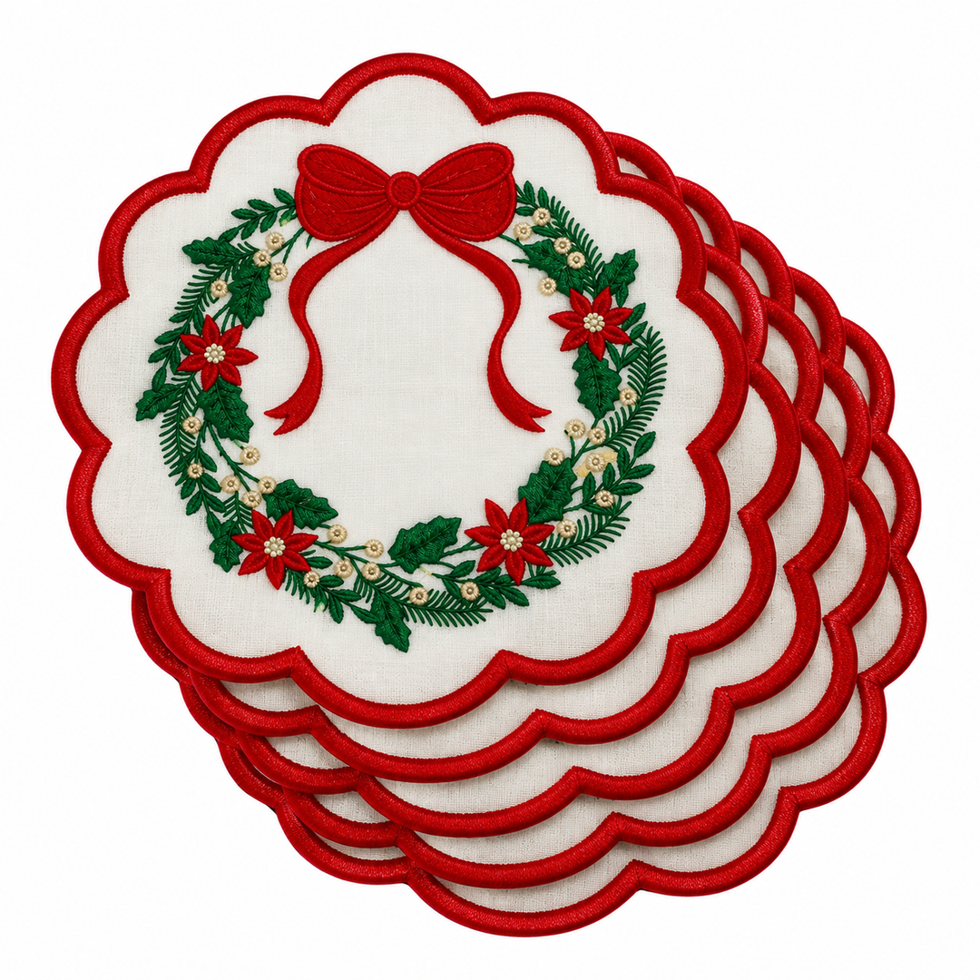 Christmas Round Wreath Cocktail Napkins (Set of 6)