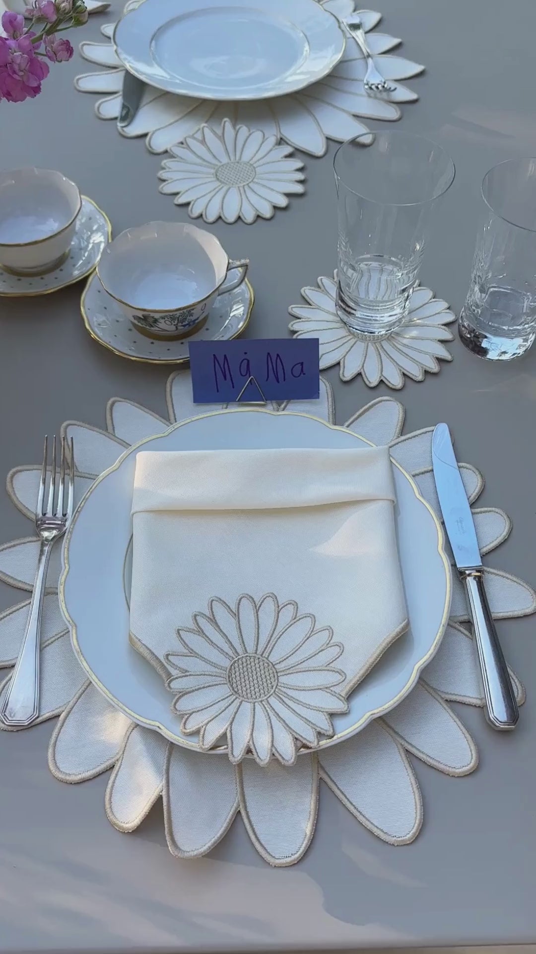 🌸 Flor Ivory Bundle (4 Placemats, 4 Napkins, 4 Coasters)