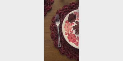 Eva Burgundy Placemat (Round, Set of 4)