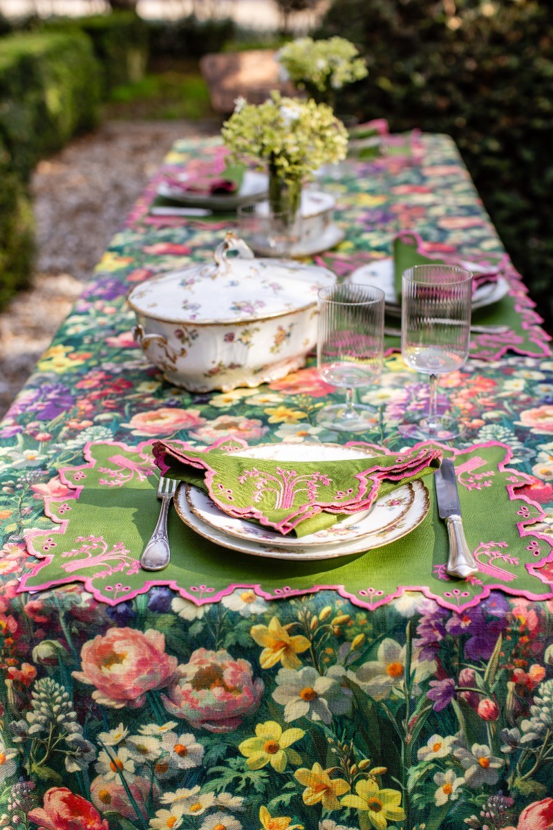 Valentina Spillproof Linen Placemats- Green w/ Fuchsia Trim (Set of 4)